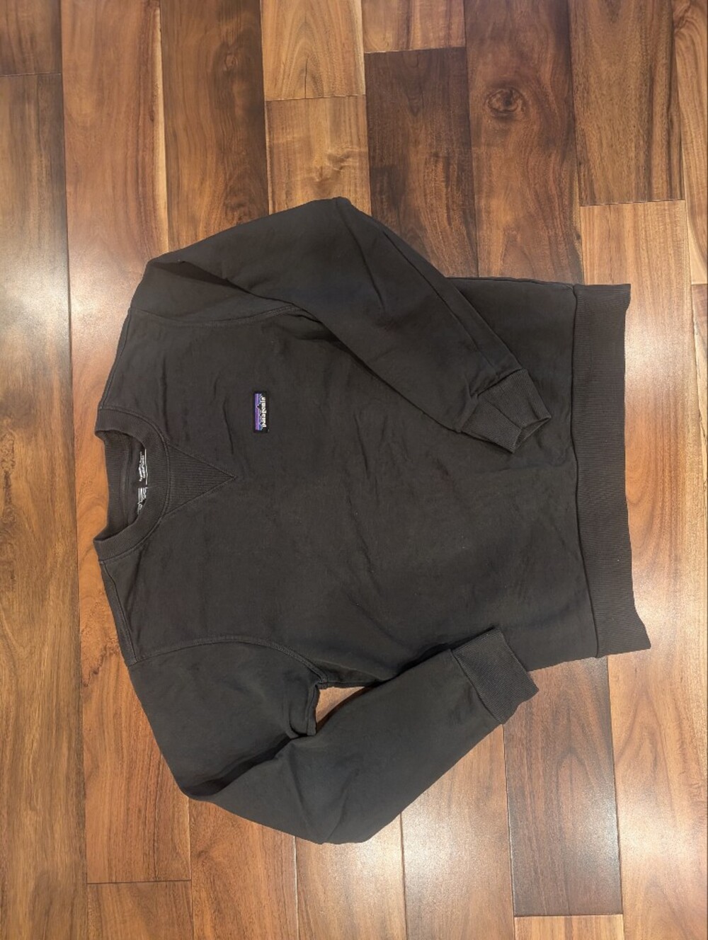 Patagonia Men’s Black Crewneck Sweatshirt - Size XS